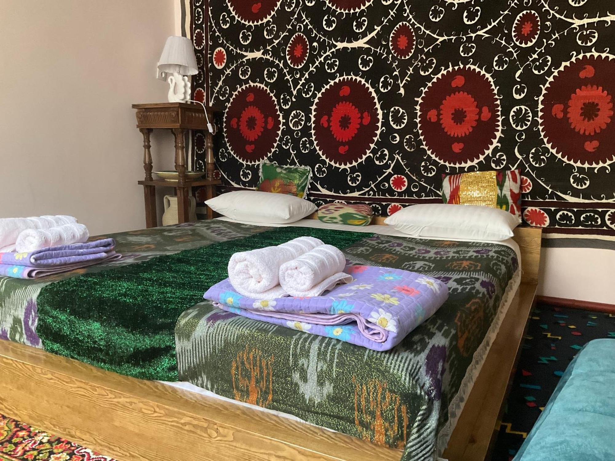 Barlos - Уютная, Семейная Атмосфера Bukhara Eksteriør billede