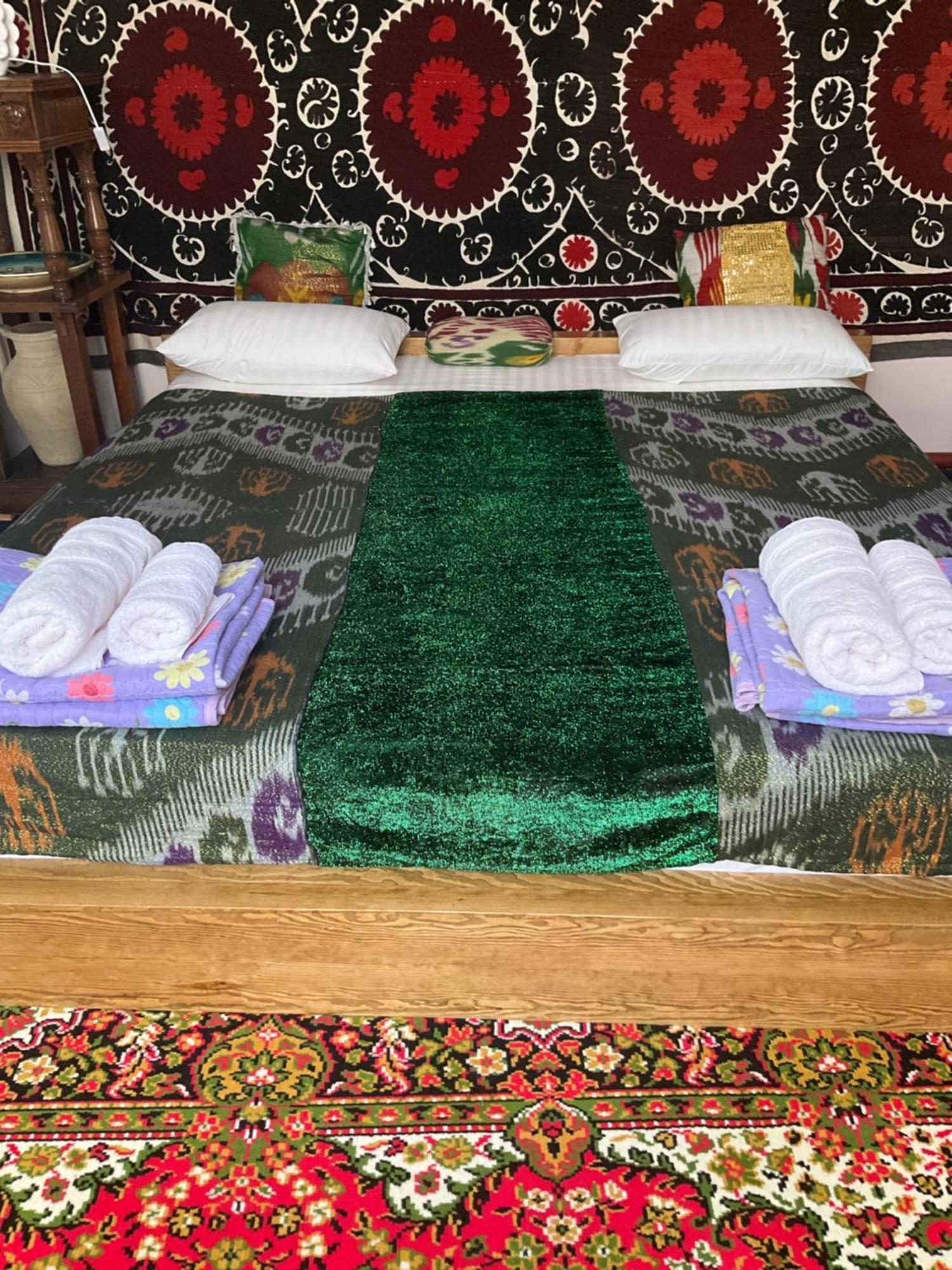 Barlos - Уютная, Семейная Атмосфера Bukhara Eksteriør billede